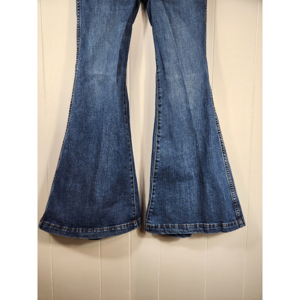 Wrangler Jeans Retro Mae Flare Medium Wash Bell Bottom 27x32 Western 70s - Picture 3 of 7